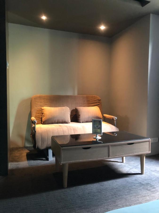 Kiwi Express Hotel - Jiuru Rd Kaohsiung Bagian luar foto