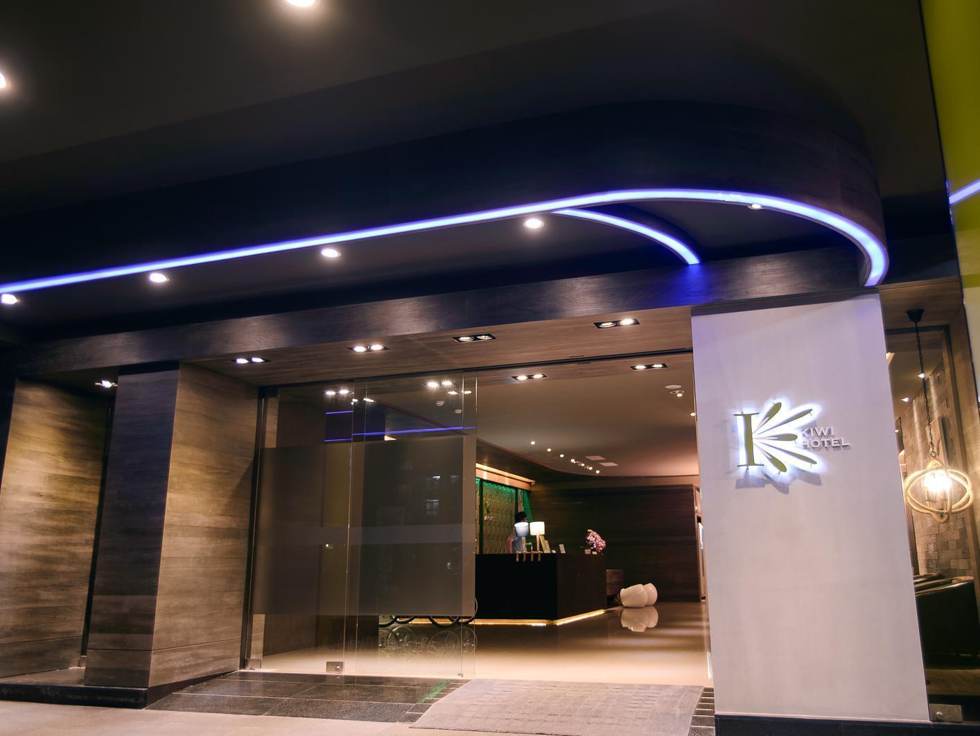 Kiwi Express Hotel - Jiuru Rd Kaohsiung Bagian luar foto